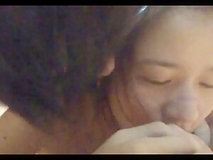 眼镜哥酒店约炮极品D奶小女友 B毛非常旺盛性欲一定很强