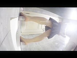 酒吧女厕厕拍全景偷拍 十几位大长腿美女的各种神秘花园