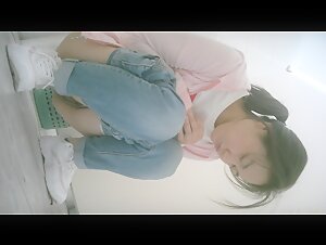 精品厕拍 学院女厕所偷拍1